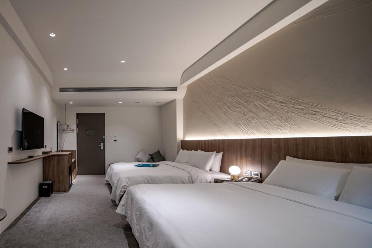 Crownshine Resort Jiaoxi Exteriör bild